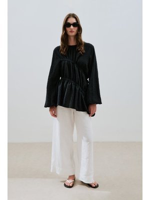 MANUKA Siyah Büzgü Bağlamalı Dokulu Tunik
