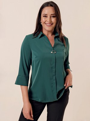 By Saygı Koyu Yeşil Polo Yaka Broşlu Çeyrek Kol Büyük Beden Bluz