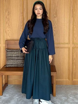 Ceylan Otantik Zümrüt Yeşili Pötikare Fırfır Detay Poliviskon Etek