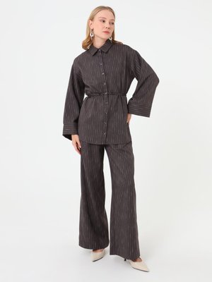 Refka Gri Çizgili Gömlek Pantolon İkili Takım