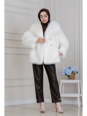 Sevitli Beyaz Şal Yaka Cırt Cırtlı Suni Kürk