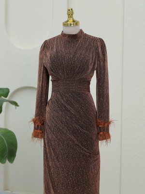 Podyumplus Kahve Kolu Tüylü Önü Çift Kuyruklu Abiye Elbise