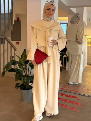 Ceylan Otantik Krem Oysho Bağlamalı Detaylı Pantolon Takım