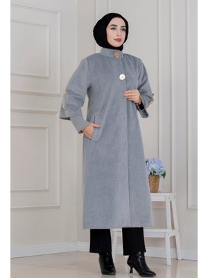 Sevitli Gri Hakim Yaka Broş Düğme Detaylı Kaban