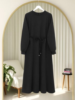 Podyumplus Siyah Yuvarlak Yaka Kemerli Uzun Penye Elbise