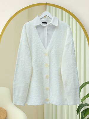 Podyumplus Beyaz Düğmeli Salaş Triko Hırka