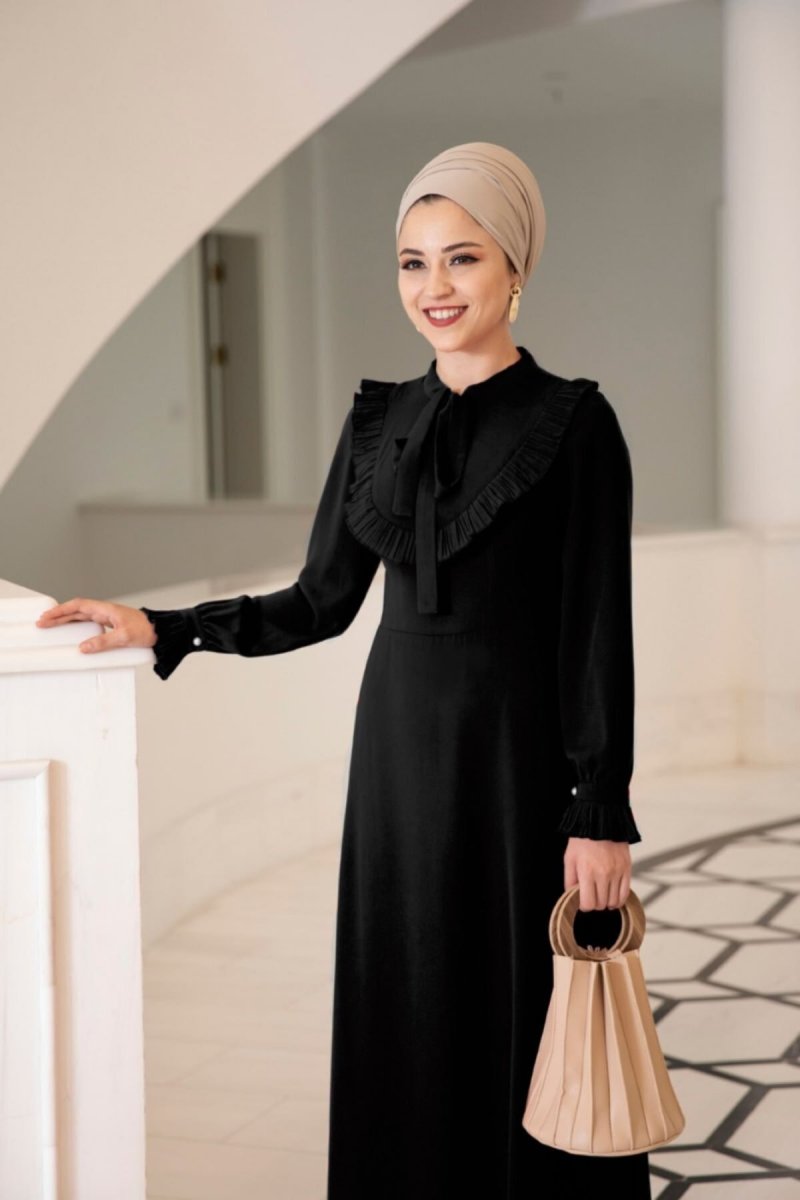Al-Marah Siyah Irmak Elbise