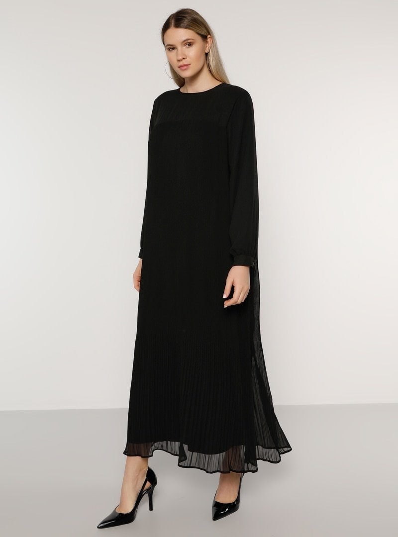 Alia Siyah Pilise Detaylı Elbise