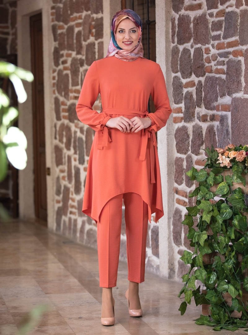 Fashion Showcase Design Mercan Aerobin Kumaş Çapraz Tunik&Pantolon İkili Abiye Takım