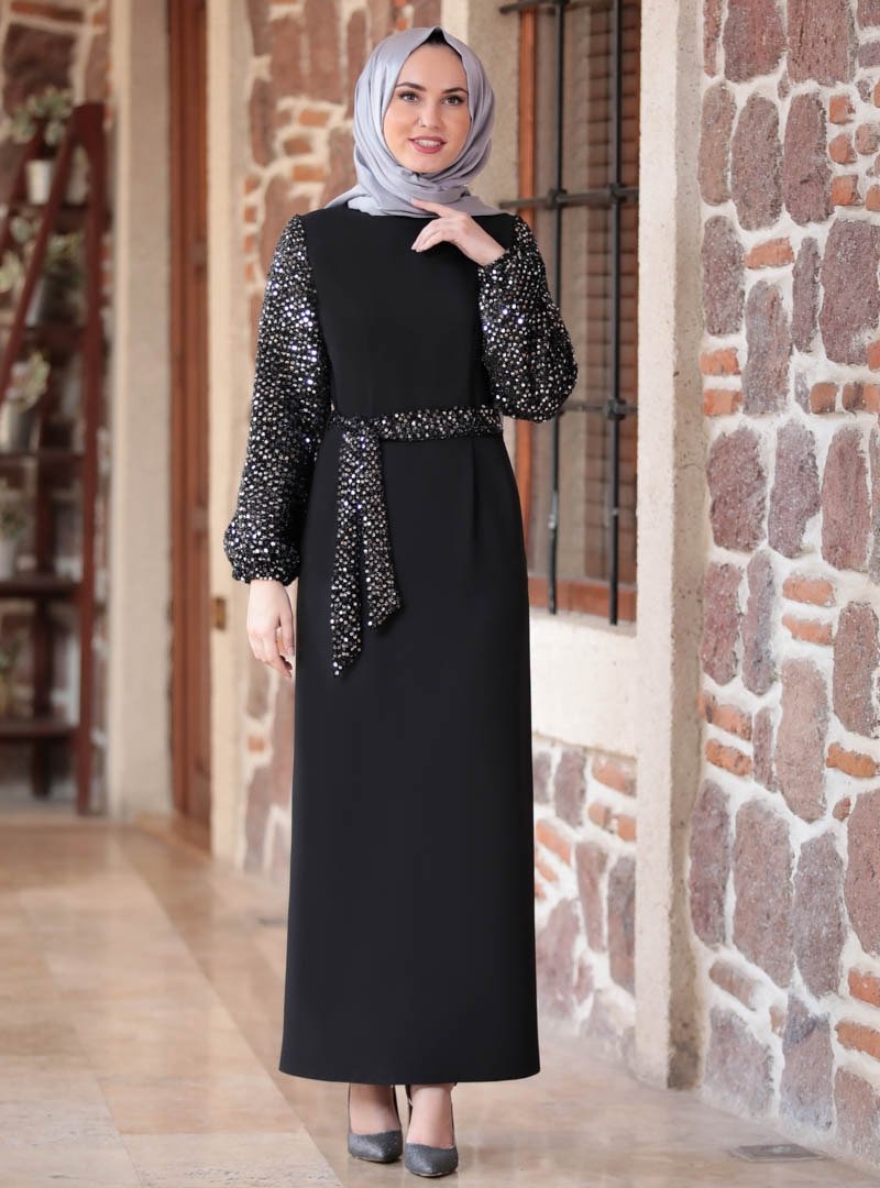Fashion Showcase Design Siyah Lal Abiye Elbise