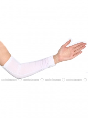 Büşra Anıl Kolluk Beyaz  Büşra Anıl