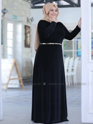 Saliha Siyah Kadife Elbise