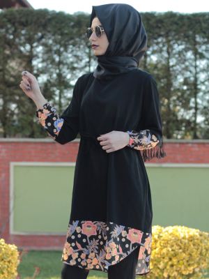 Fatma Aydın Siyah Çiçek Desenli Tunik