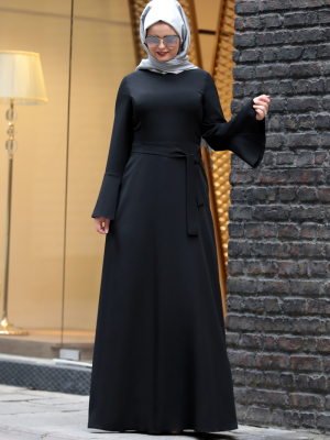 Saliha Siyah Volanlı Elbise