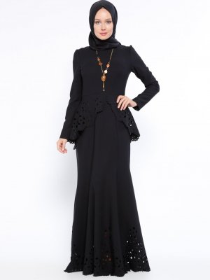 AYŞE MELEK TASARIM Siyah Lazer Kesim Detaylı Kolyeli Elbise