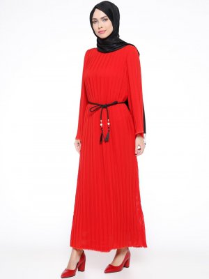 Bezen Kırmızı Piliseli Elbise