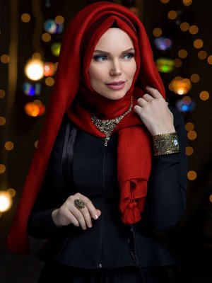 Muslima Wear Bordo Queen Püsküllü Şal