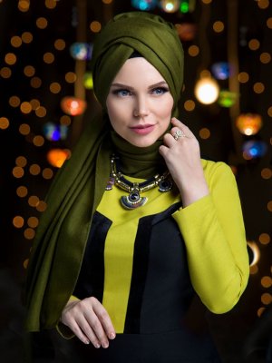 Muslima Wear Haki̇ Yeşi̇l Queen Püsküllü Şal