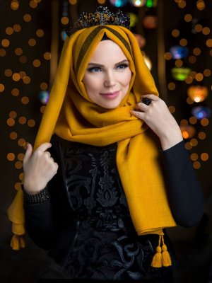 Muslima Wear Gold Queen Püsküllü Şal