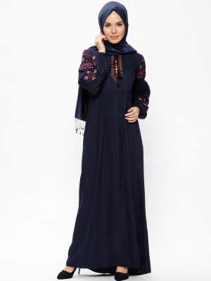 CML Collection Lacivert Nakış Detaylı Elbise