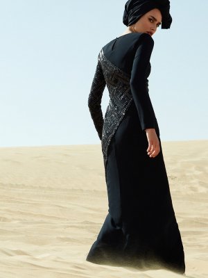 Raşit Bağzıbağlı X Modanisa Siyah Payet İşleme Detaylı Abiye Elbise