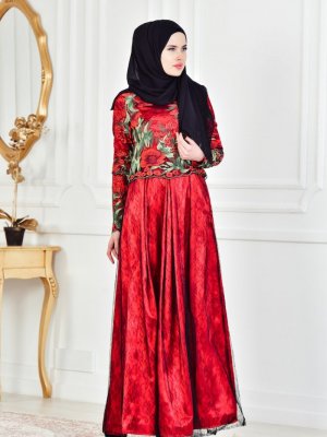 Sefamerve Siyah Kırmızı Çiçek Desenli Abiye Elbise