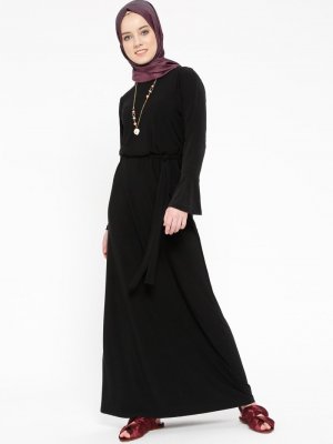 Nupel Siyah Kolyeli Elbise