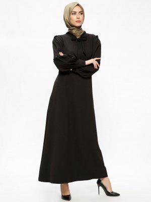Mileny Siyah Kolları Pile Detaylı Elbise