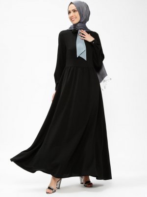 Armine Siyah Yakası Fular Detaylı Elbise