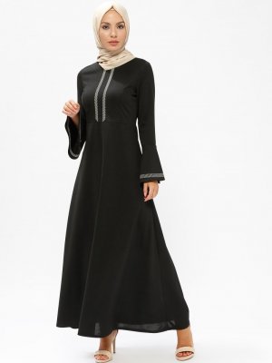 Miss Cazibe Siyah Nakış Detaylı Elbise