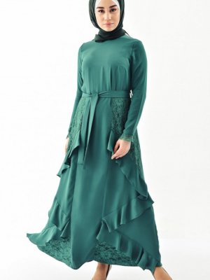 Sefamerve Zümrüt Yeşil Dantel Detaylı Kuşaklı Elbise
