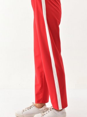 Sefamerve Kırmızı Şeritli Düz Paça Pantolon