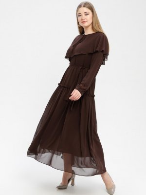 SOFMINA Kahverengi Beli Bağlamalı Pelerinli Elbise