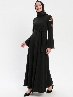 ELİT LİFE Siyah Nakış Detaylı Elbise