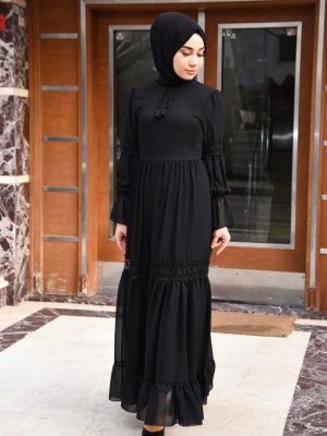 Sefamerve Siyah Dantel Detaylı Şifon Elbise