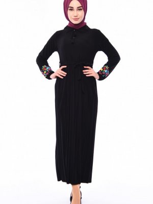 Sefamerve Siyah Kolu Nakışlı Piliseli Elbise