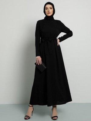Tavin Siyah Boncuk Detaylı Elbise