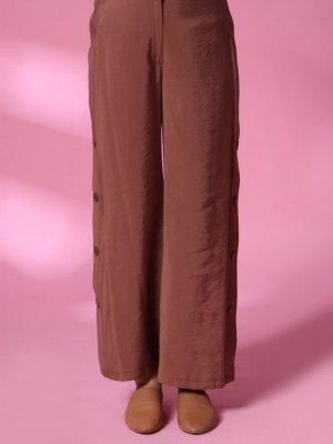 Armine Kahverengi Çıt Detaylı Pantolon